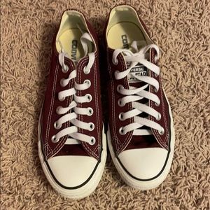 Women’s burgundy converse